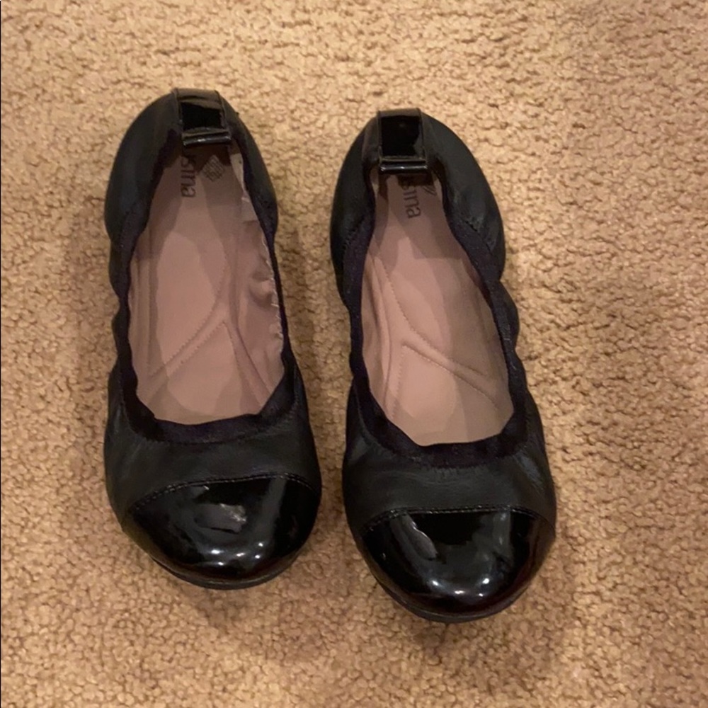 Black flats